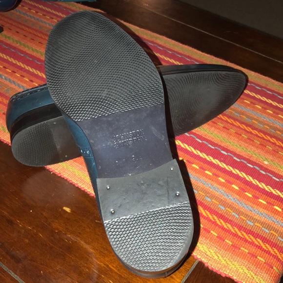 Johnston & Murphy Navy Blue Wingtips Size: 9M - Picture 4 of 5